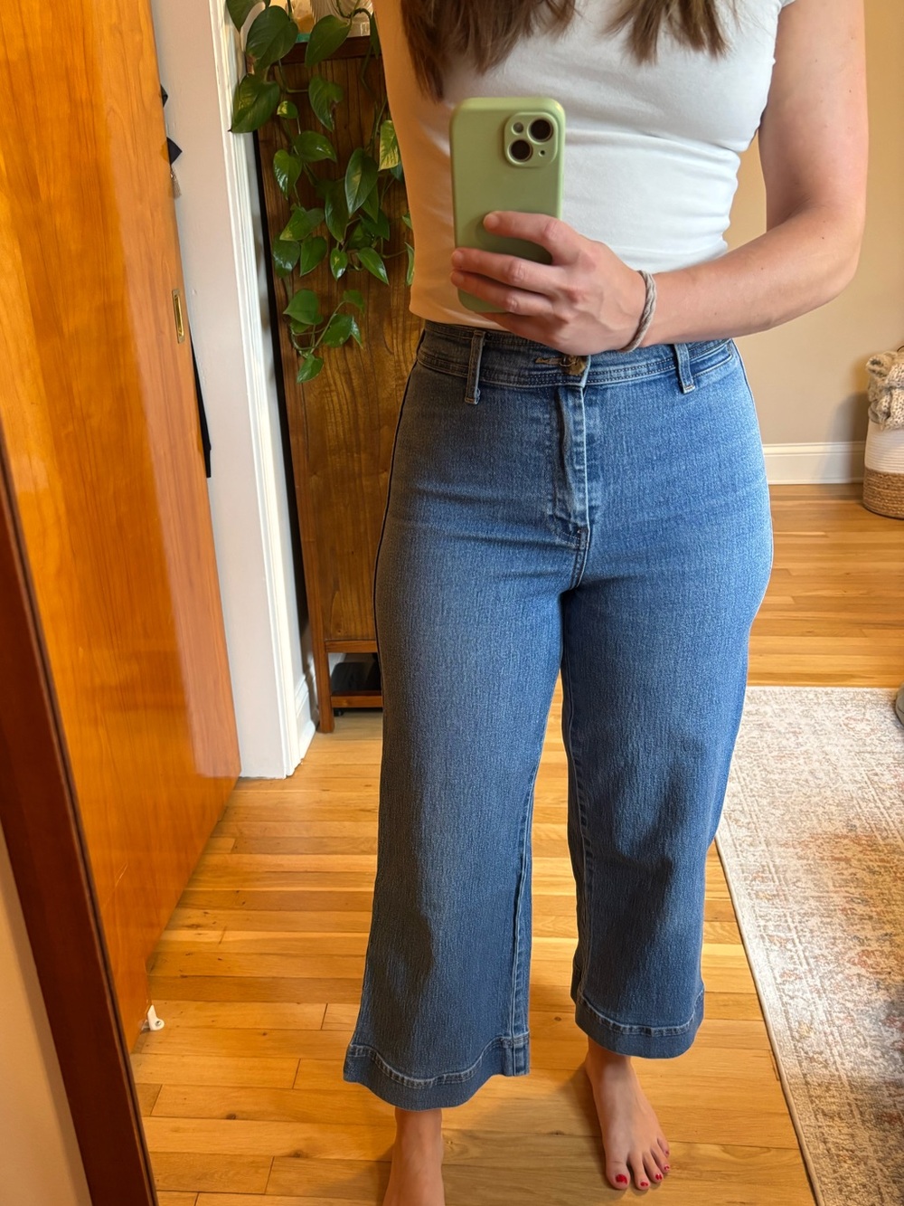 H&M Women’s Mid-Rise Wide Crop Jeans